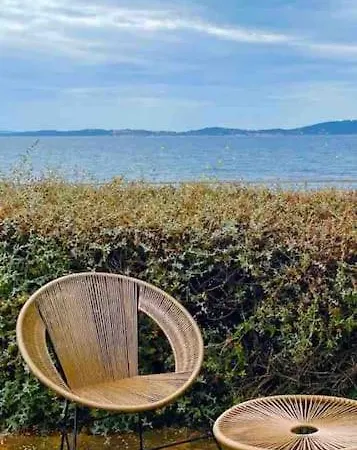 Pied Dans L Eau Vue Du Pradon Апартаменты